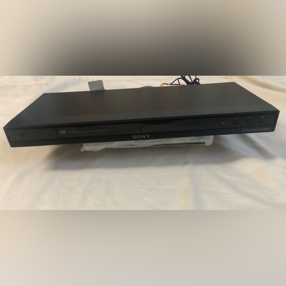 SONY CD/DVD PLAYER